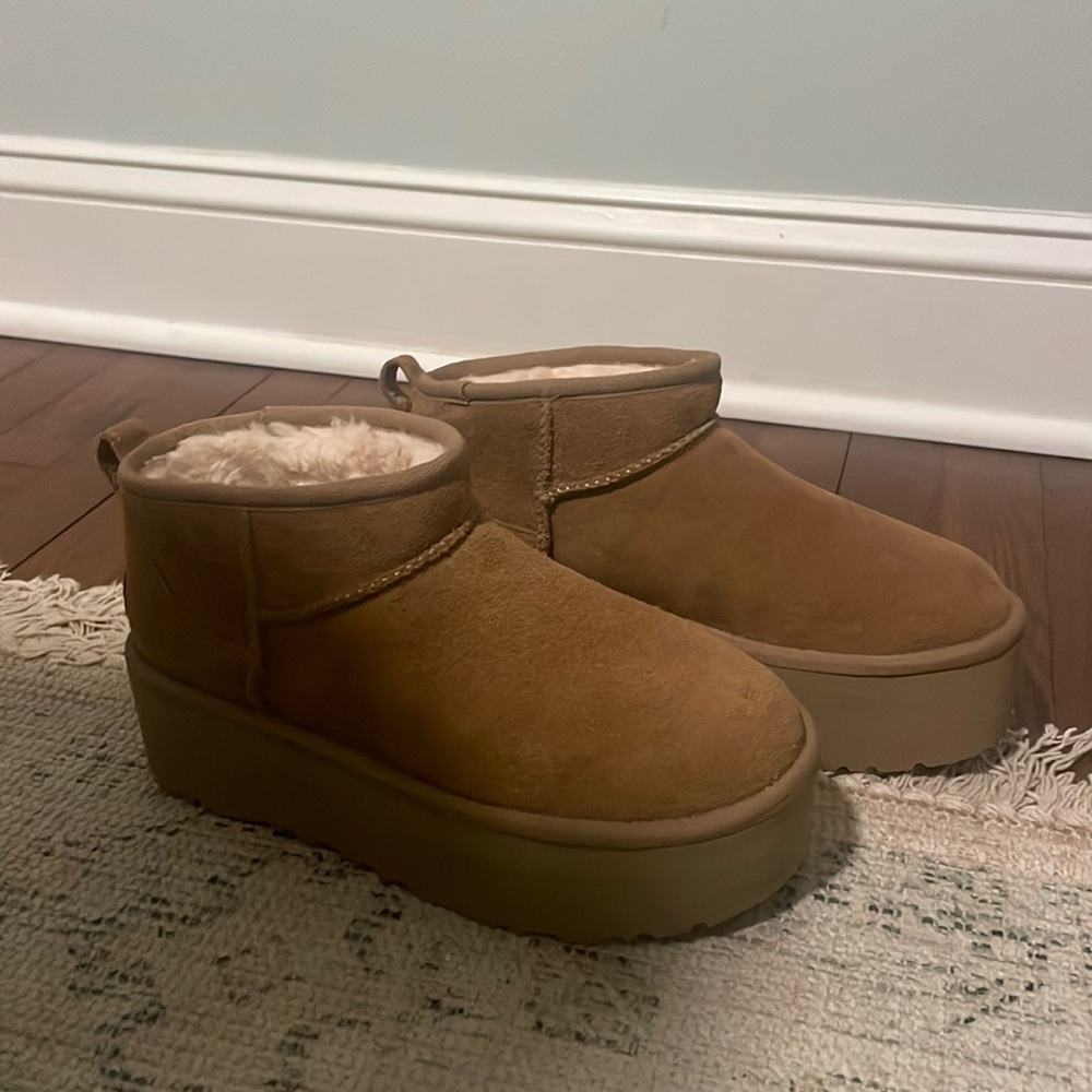 Ugg Classic Ultra Mini Platforms